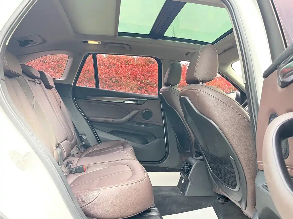 BMW X1 — миниатюра 12