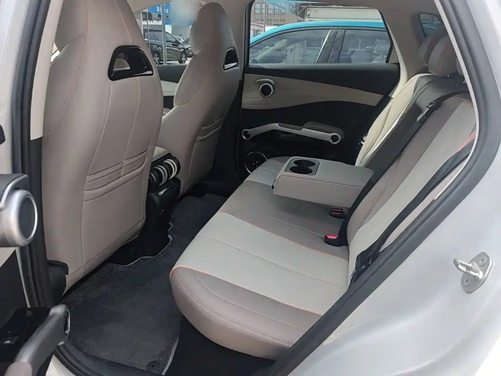 BYD Yuan Plus — миниатюра 17