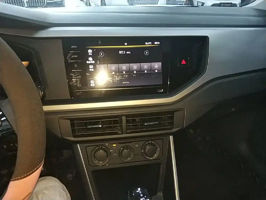 Volkswagen Polo — миниатюра 13