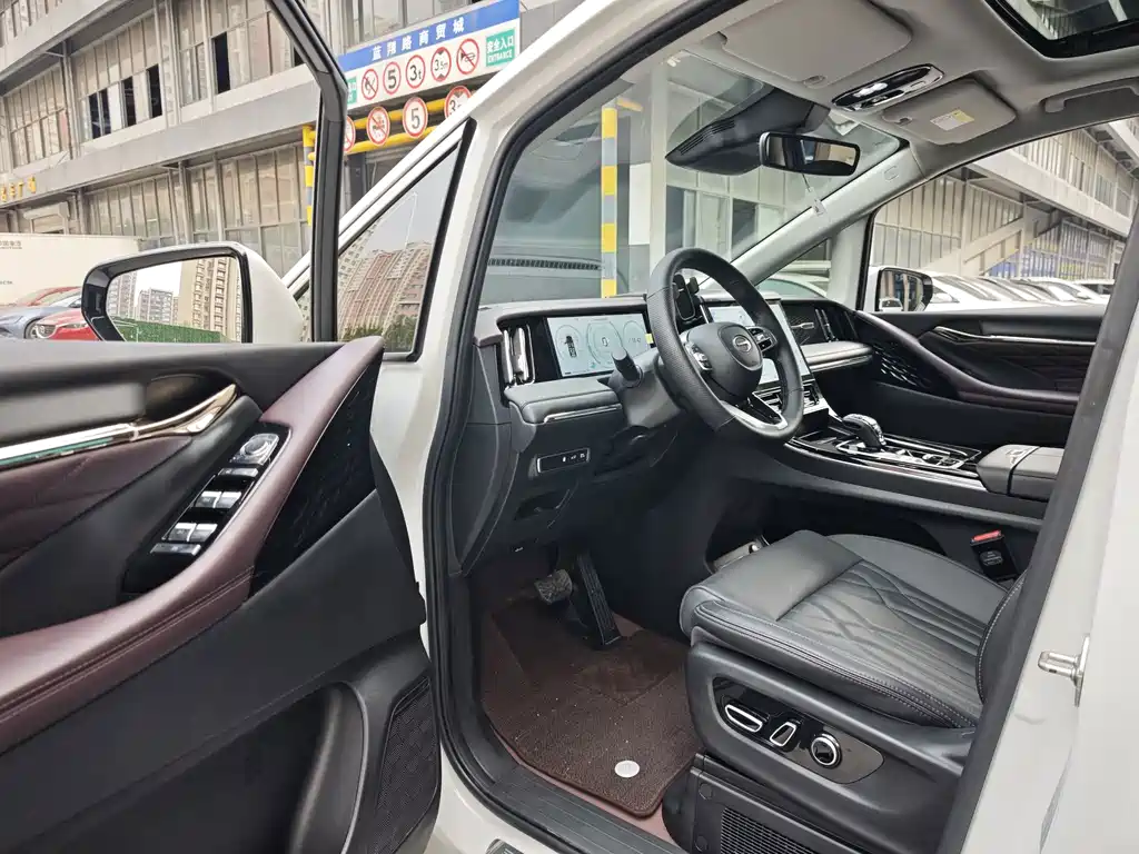 GAC Motor Trumpchi M8 — миниатюра 6