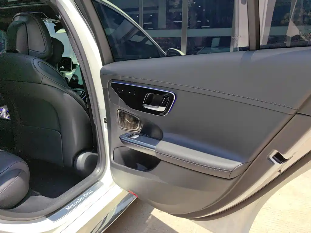 Mercedes-Benz C-Class C 2025 C 350 eL