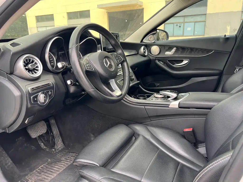 Mercedes-Benz C-Class (Import) — миниатюра 11