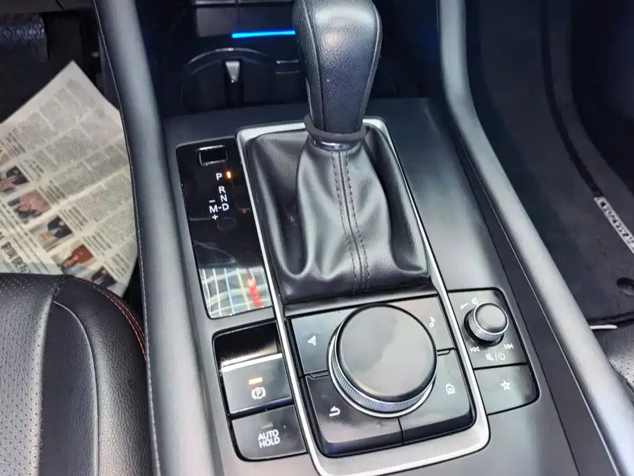 Mazda 3 Axela — миниатюра 16