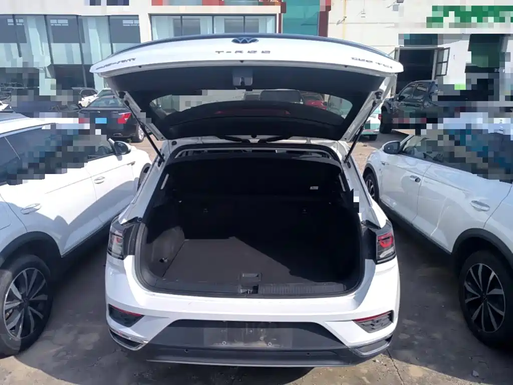 Volkswagen T-Roc — миниатюра 19