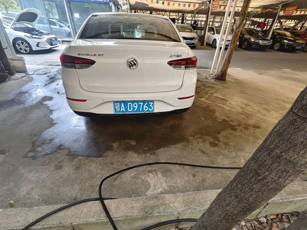Buick Excelle — миниатюра 10