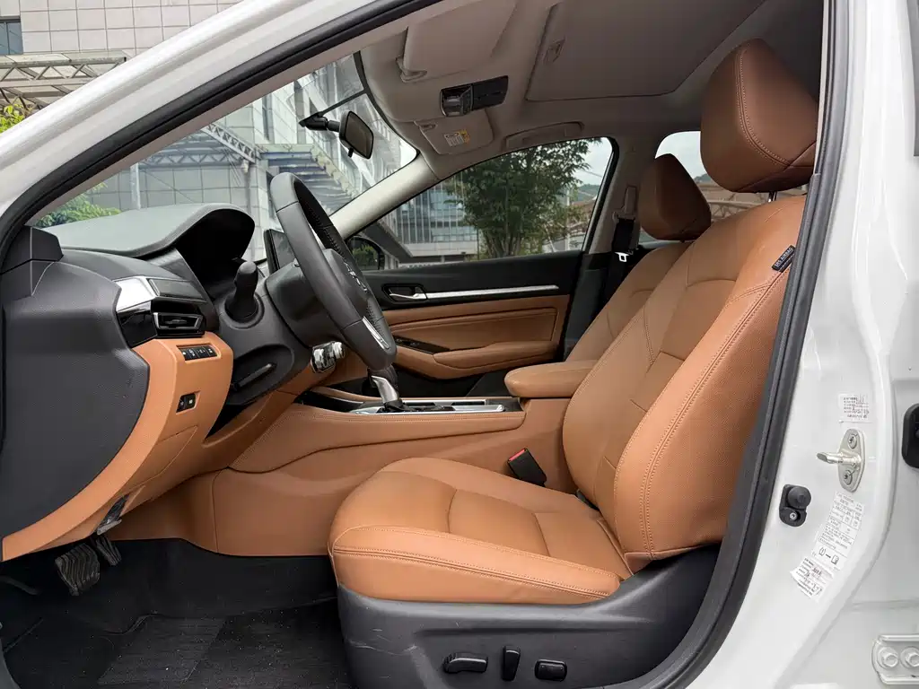 Nissan Teana — миниатюра 9