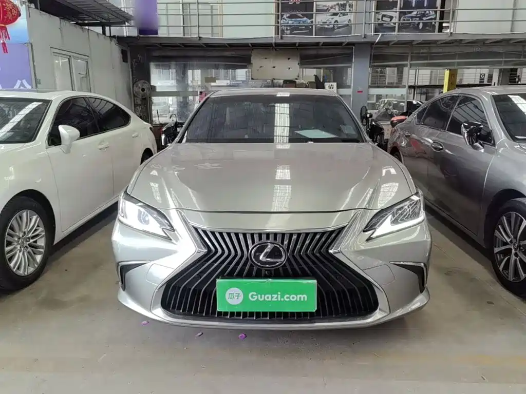 Lexus ES — миниатюра 3
