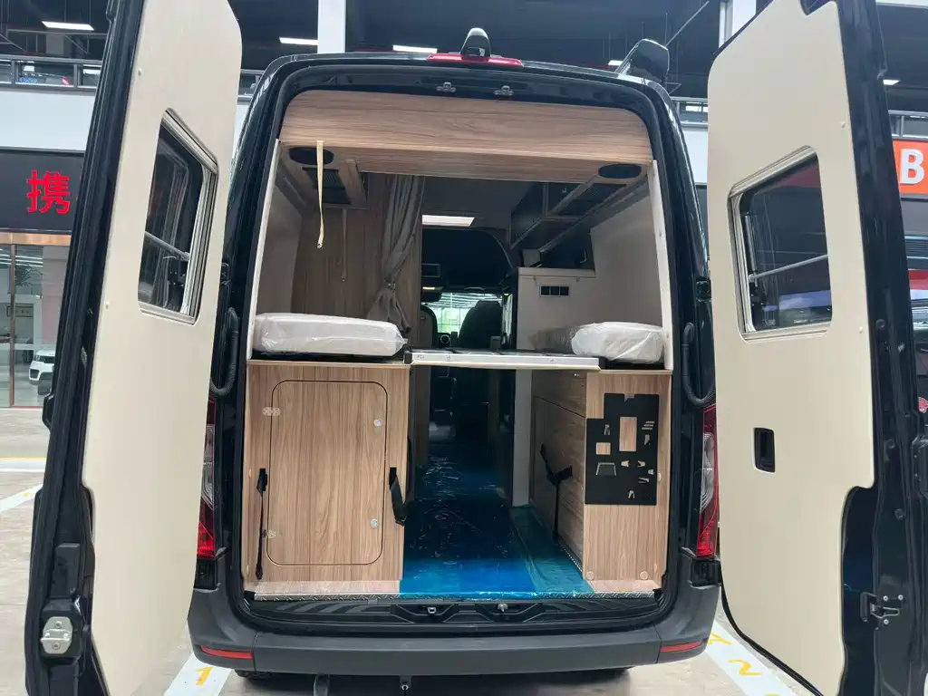 Mercedes-Benz Sprinter — миниатюра 8