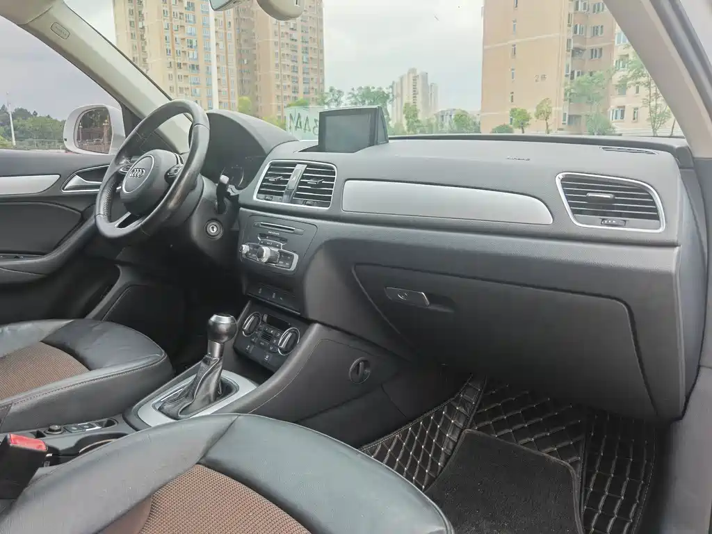 Audi Q3 — миниатюра 14