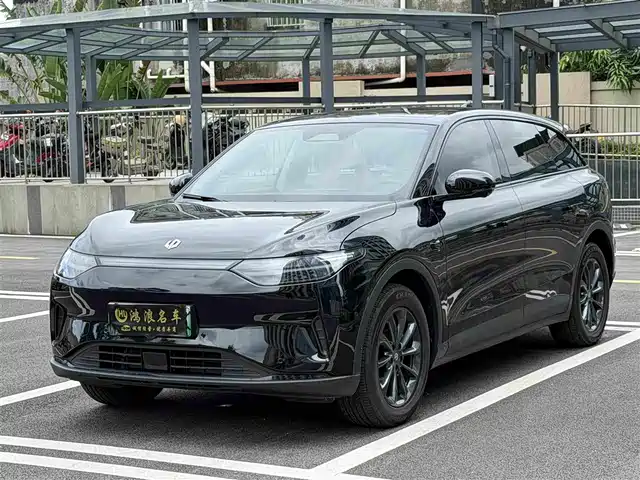 2025 Leapmotor C11