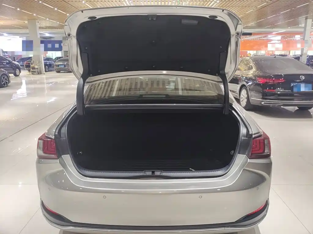 Lexus ES — миниатюра 19
