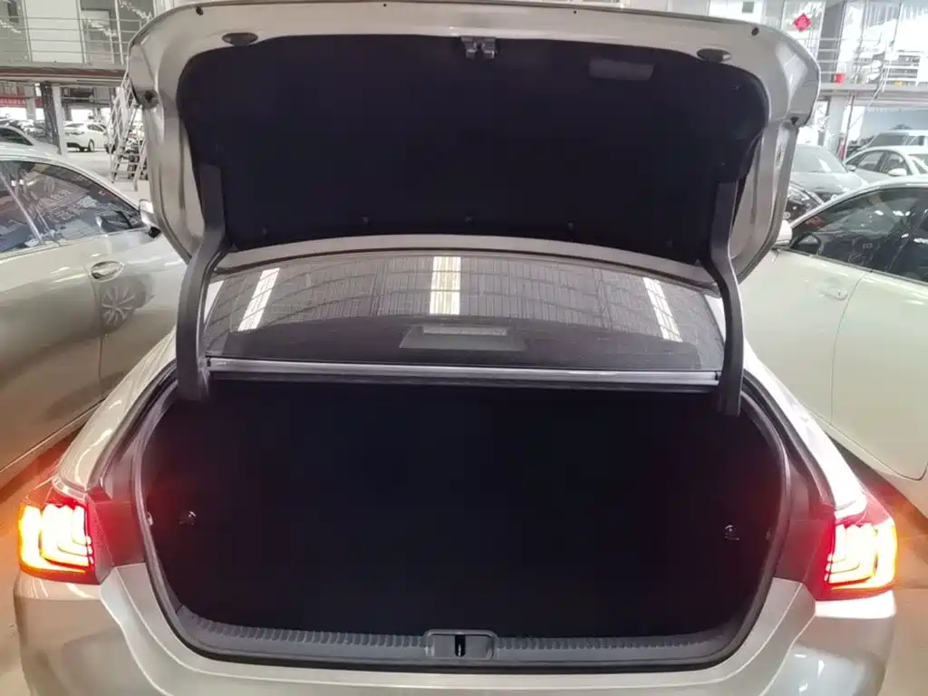 Lexus ES — миниатюра 19