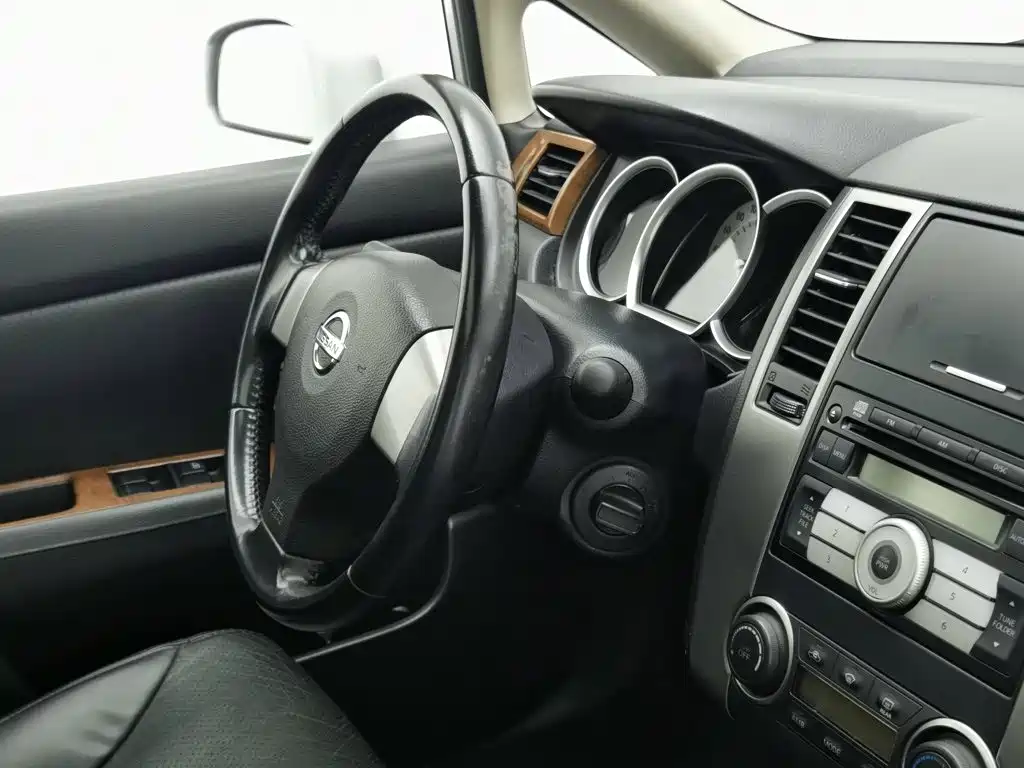 Nissan Tiida — миниатюра 22