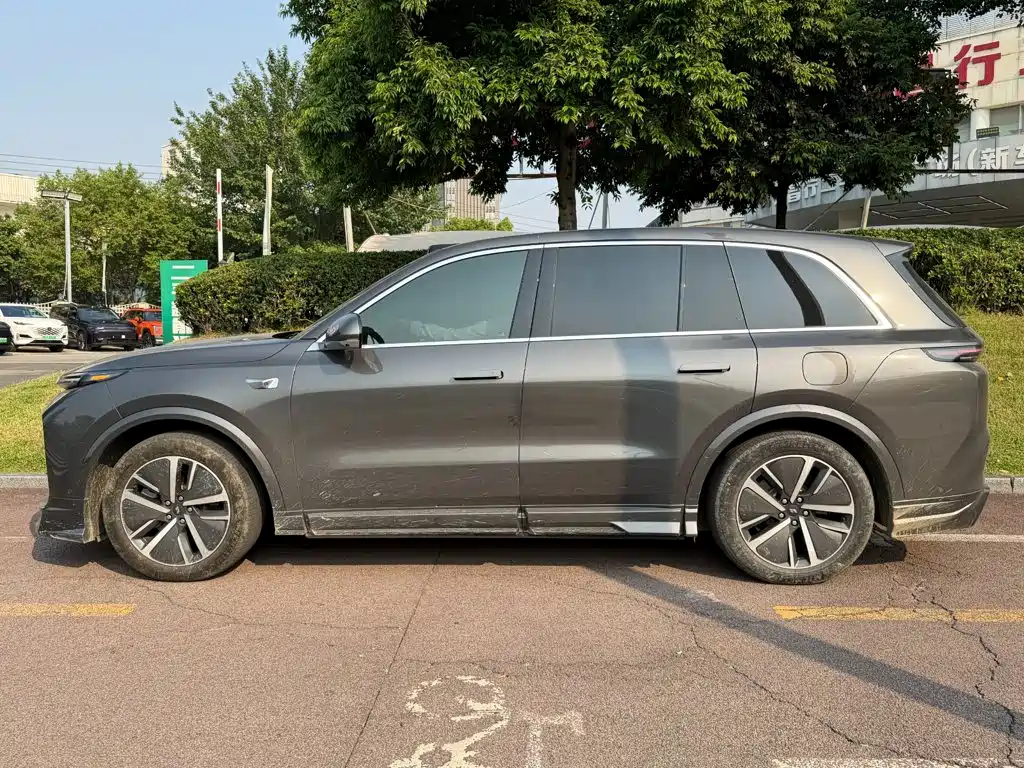 Li Auto Li L8 — миниатюра 3