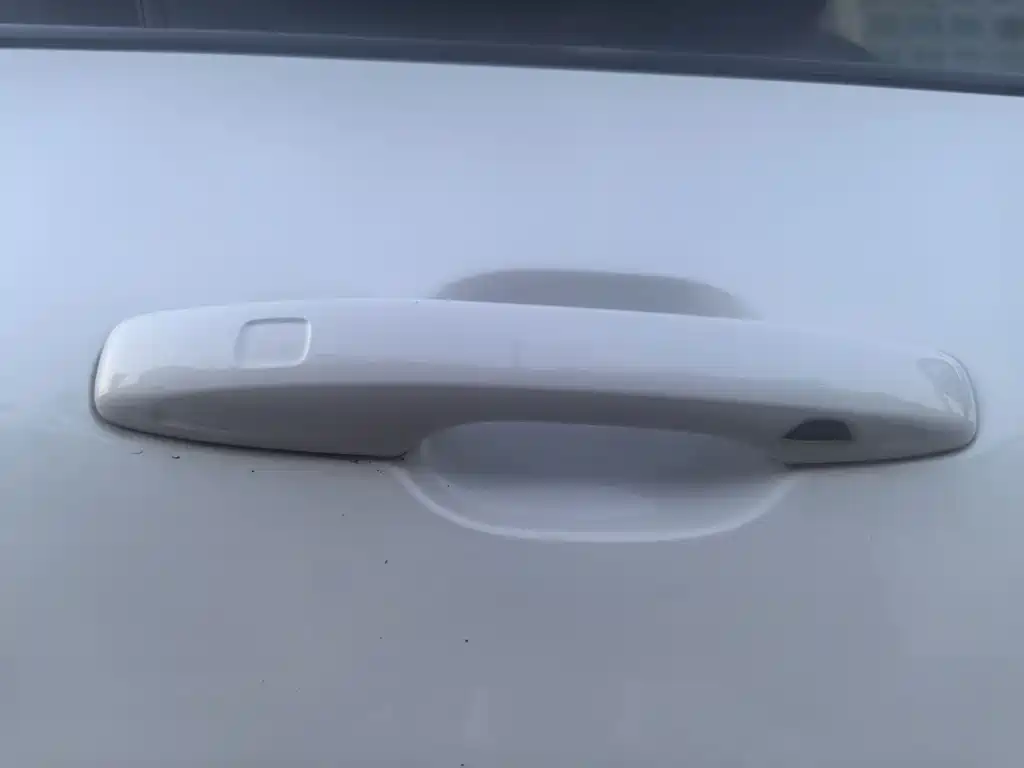 Volvo XC60 PHEV — миниатюра 12