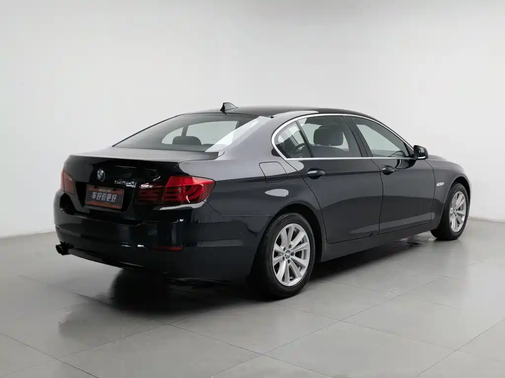 BMW 5 Series — миниатюра 2