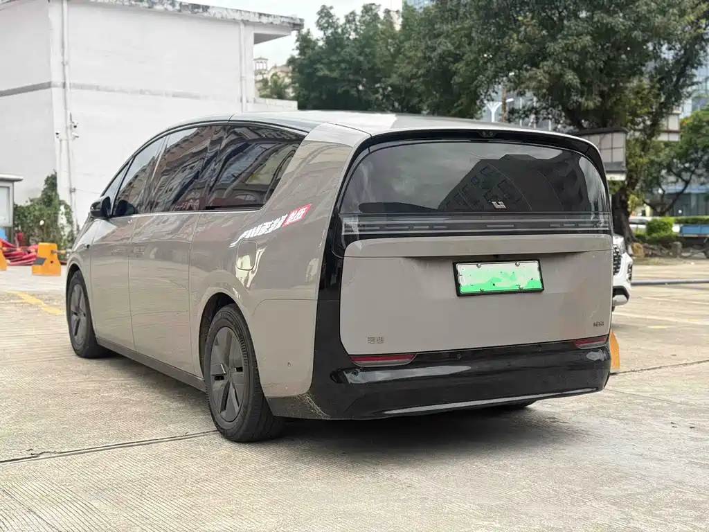 Li Auto Li MEGA — миниатюра 9
