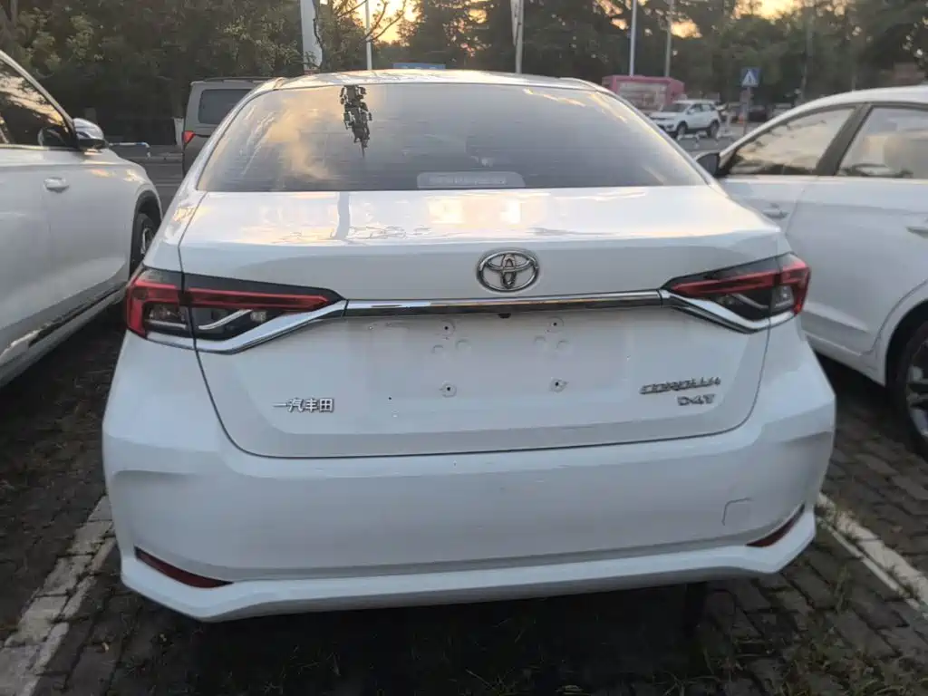 Toyota Corolla — миниатюра 6