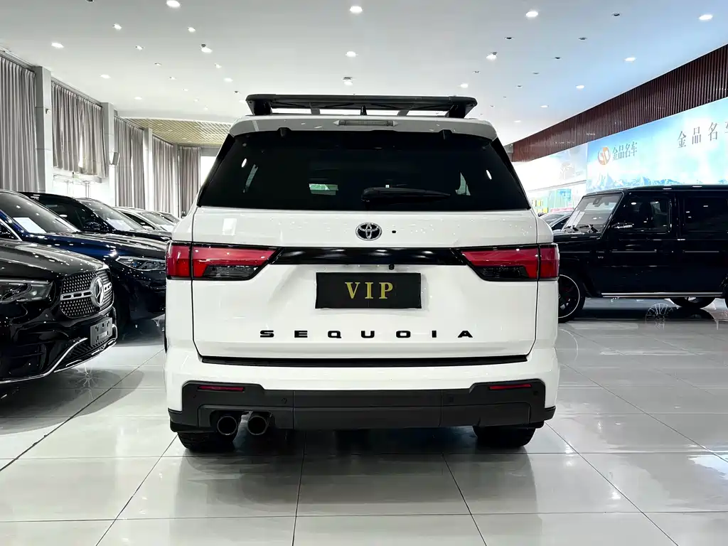 Toyota Sequoia — миниатюра 5