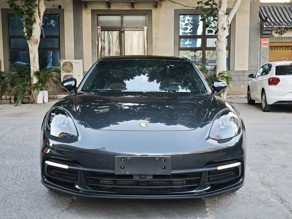 Porsche Panamera — миниатюра 2