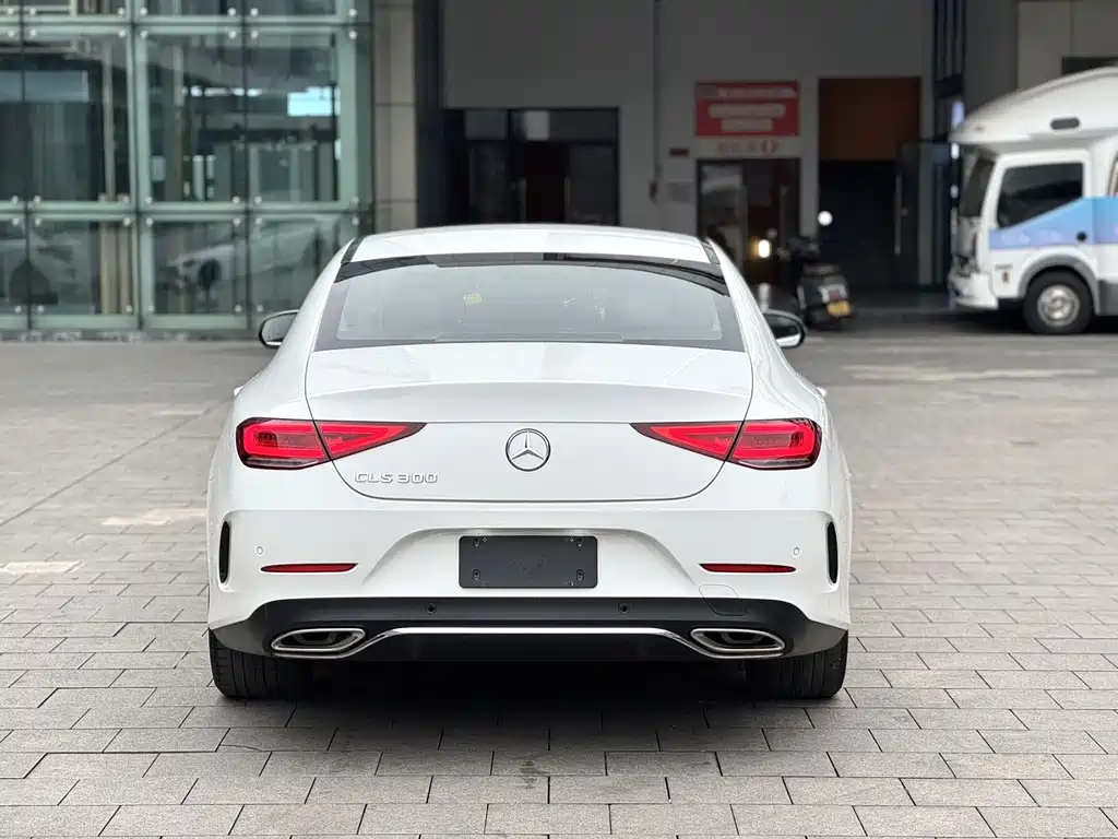 MERCEDES-BENZ CLS
