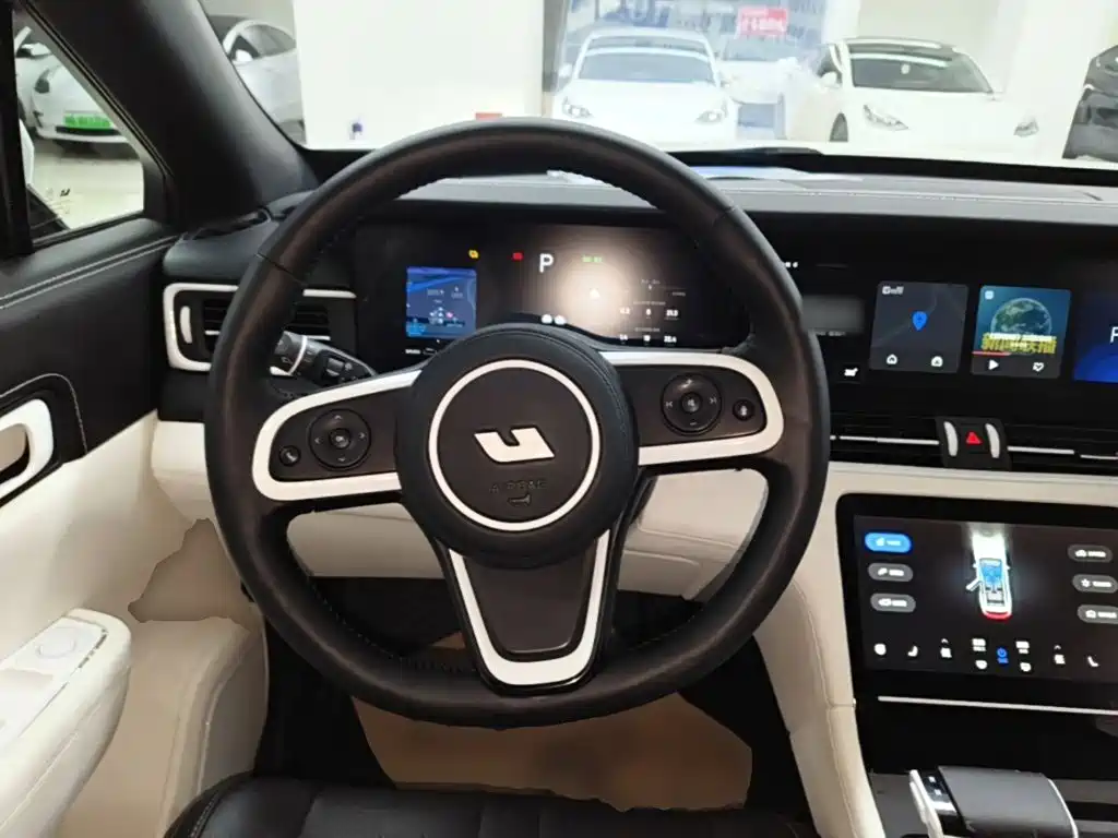 Li Auto Li ONE — миниатюра 11