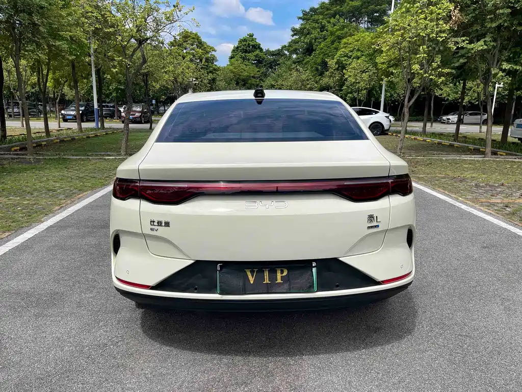 BYD Qin L — миниатюра 5