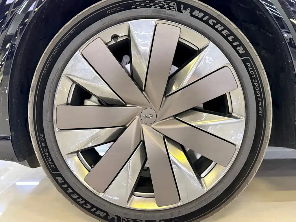 Li Auto Li L9 — миниатюра 18