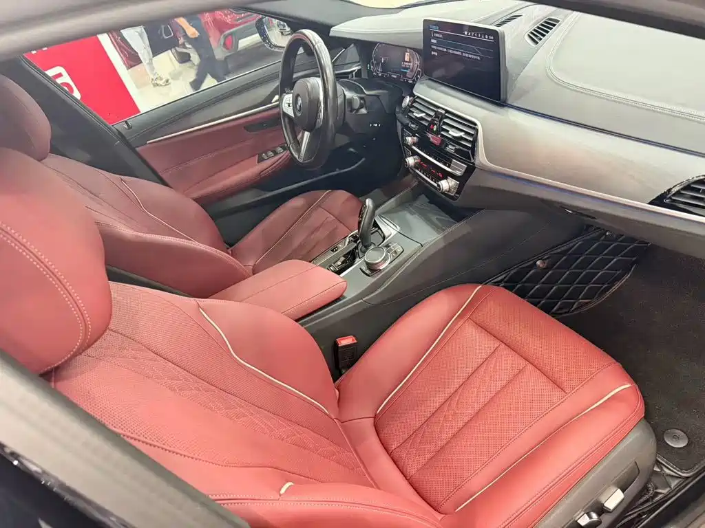 BMW 5 Series New Energy — миниатюра 6