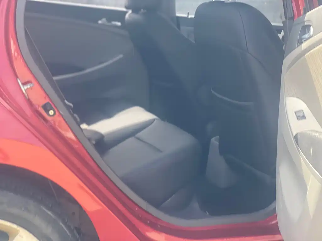 Hyundai Verna — миниатюра 12