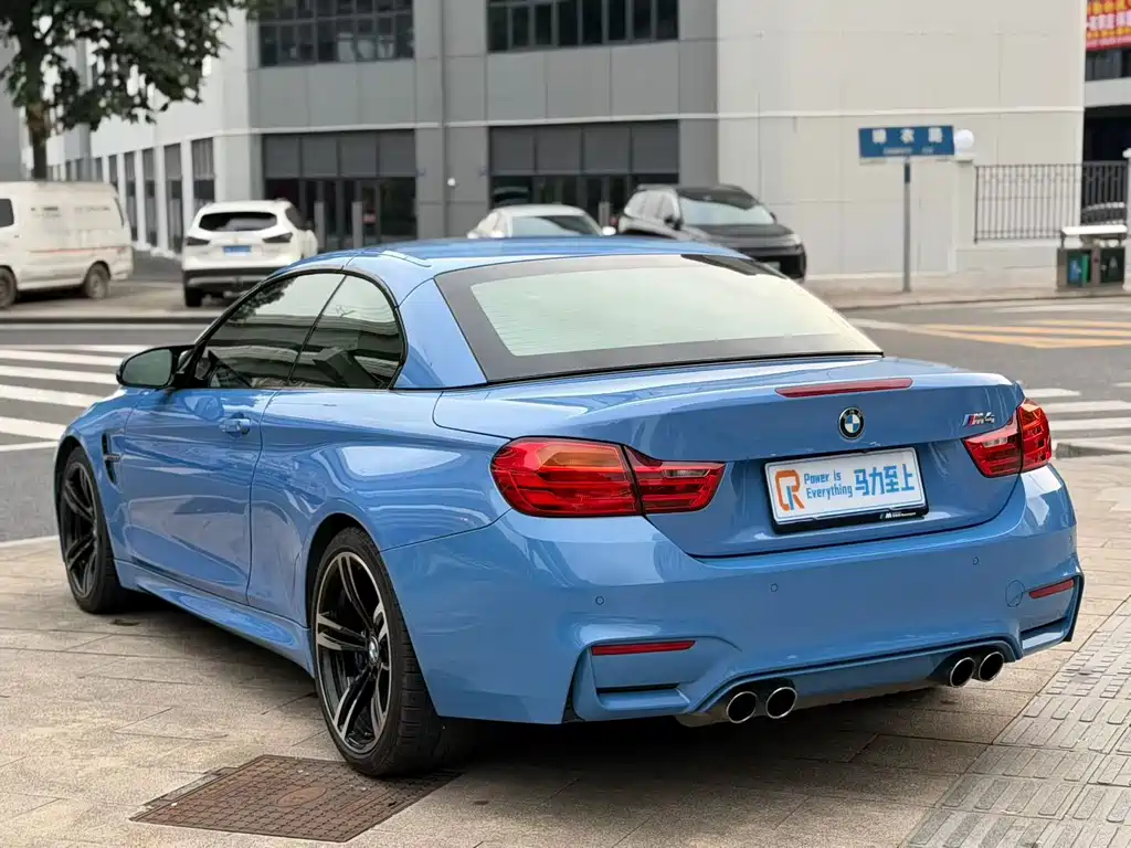 BMW M4 — миниатюра 6