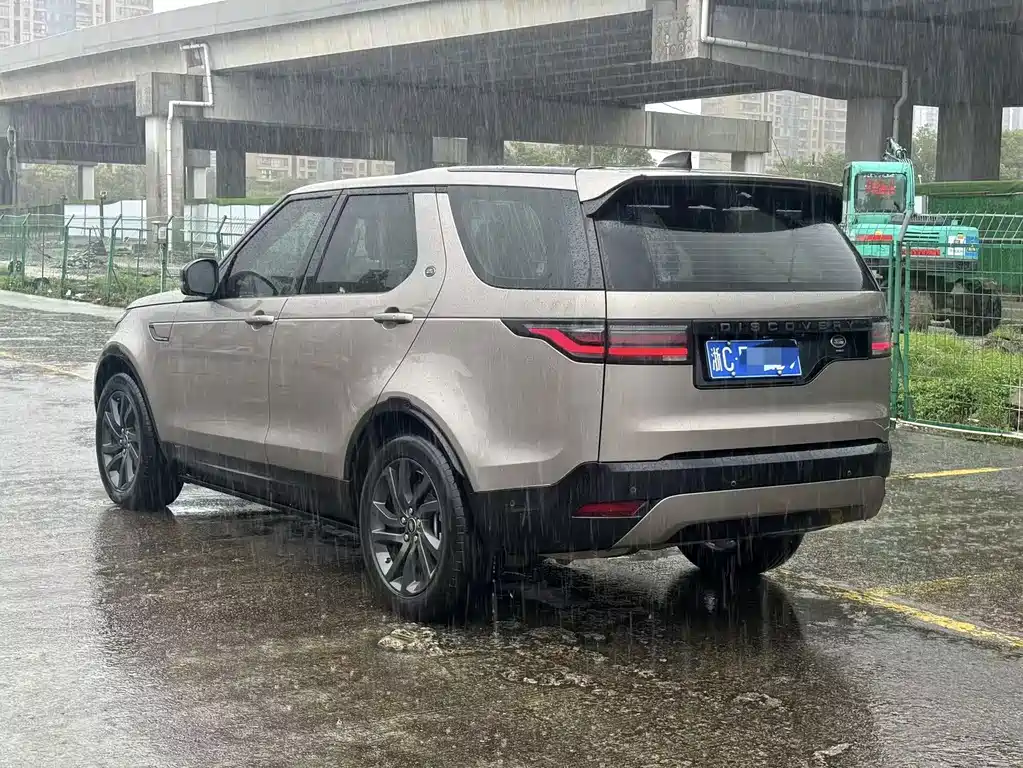 Land Rover Discovery — миниатюра 10