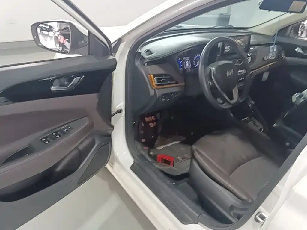 Changan Eado DT — миниатюра 16