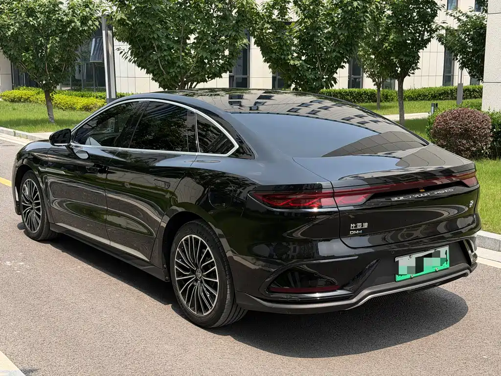 BYD Han 2023 DM-i Champion 121KM Premium