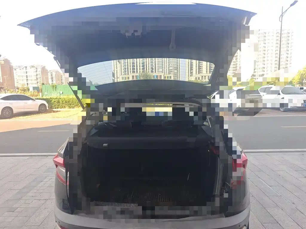 Skoda Karoq — миниатюра 20