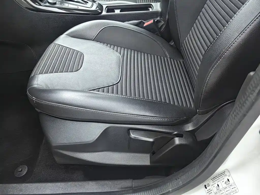 Ford Focus — миниатюра 20