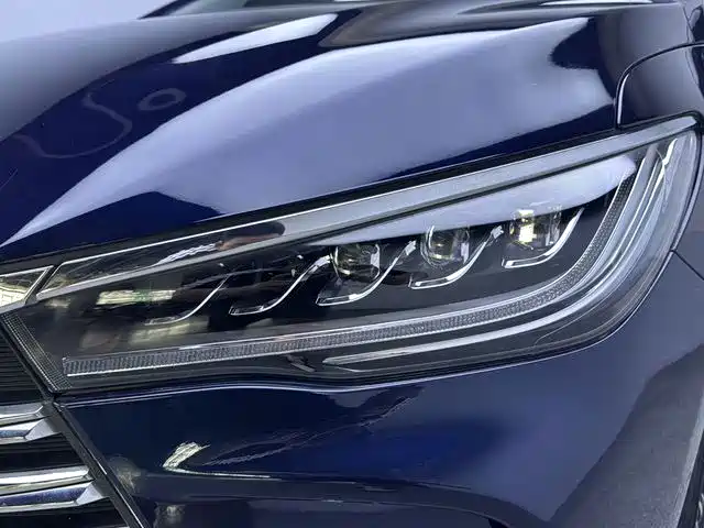 BYD MAX New Energy — миниатюра 2