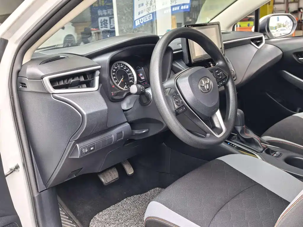 Toyota Corolla — миниатюра 10