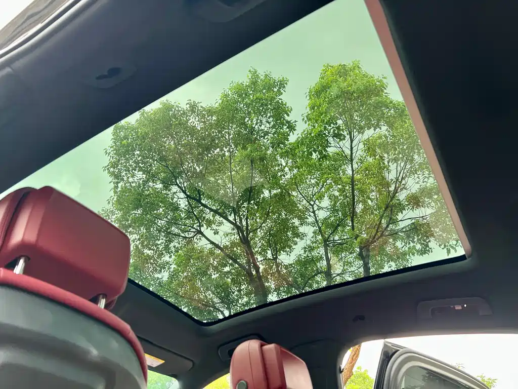 Porsche Cayenne — миниатюра 10