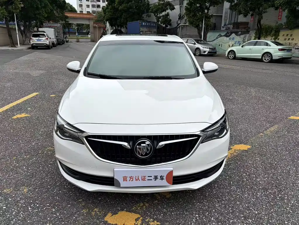 Buick Excelle — миниатюра 2