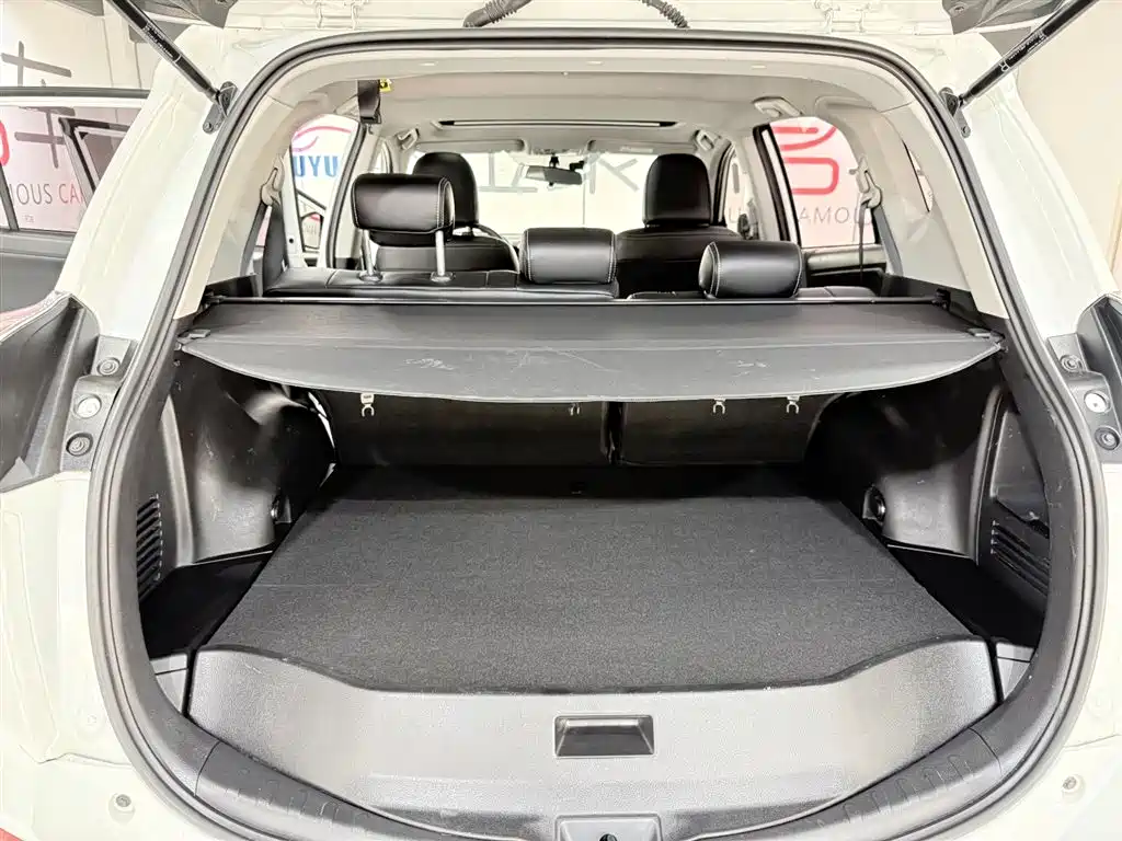 Toyota RAV4 — фотографии объявления, Фото 13