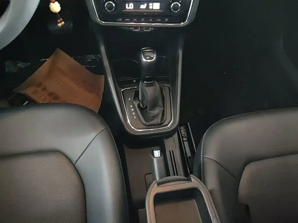 Skoda Rapid — миниатюра 14
