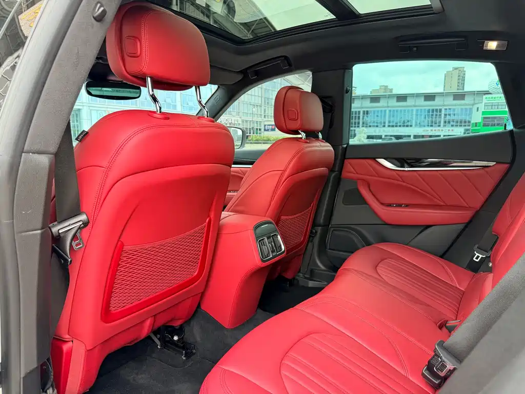 Maserati Levante — миниатюра 12