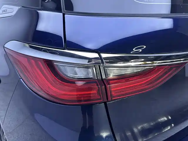 BYD MAX New Energy — миниатюра 18