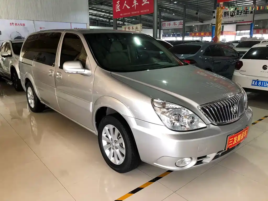 Buick GL8 — миниатюра 3