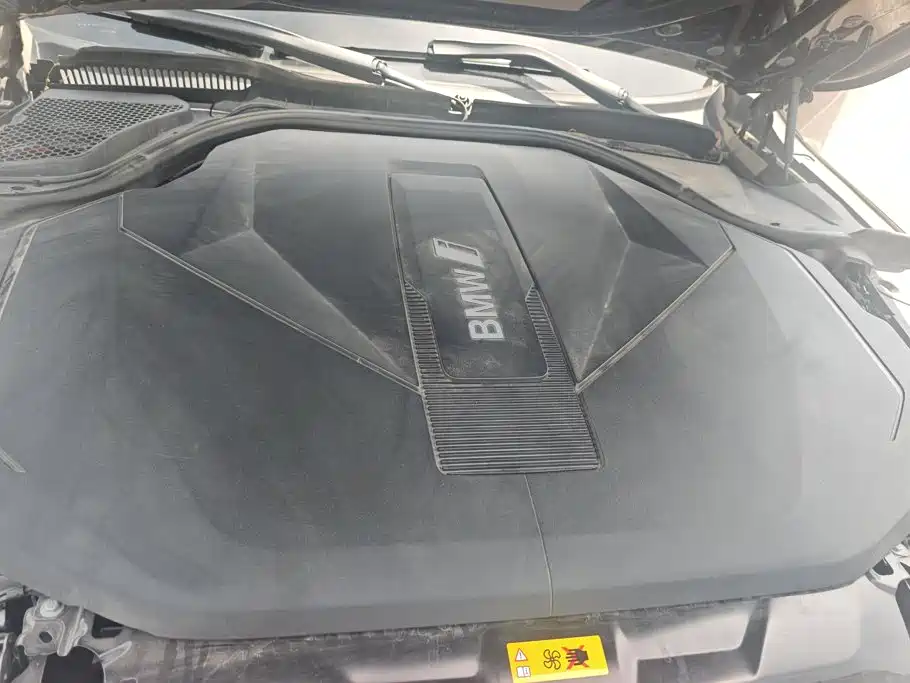 BMW i5 — миниатюра 10