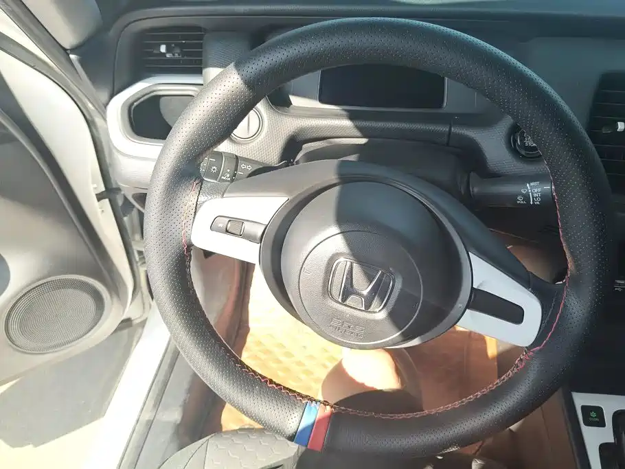 Honda Fit — миниатюра 15