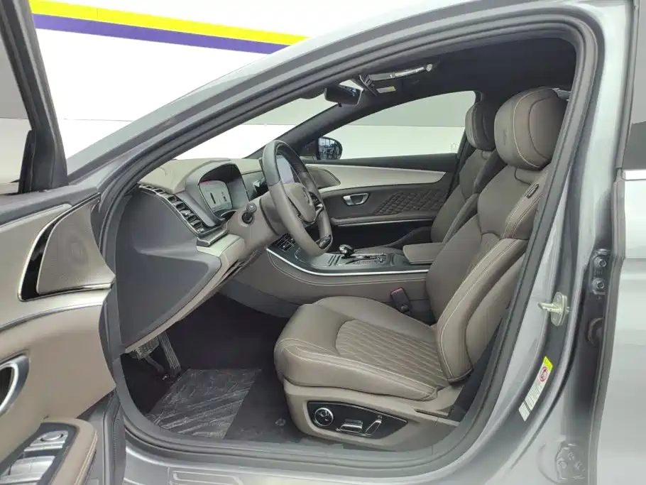 BYD Han — миниатюра 9