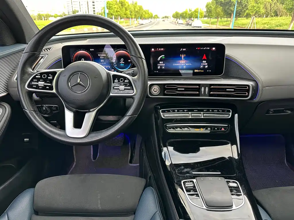 Mercedes-Benz EQC — миниатюра 18