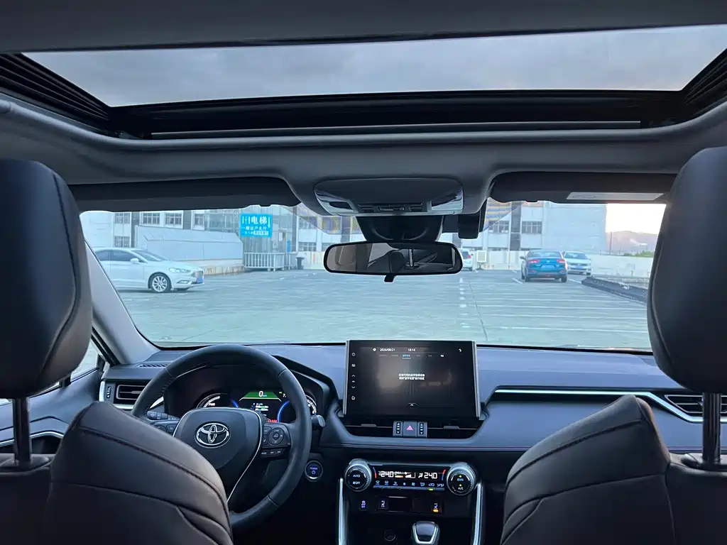 Toyota Wildlander New Energy — миниатюра 13